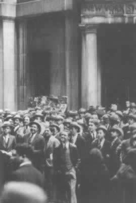 世界经济大危机爆发(TodayOnHistory.com)