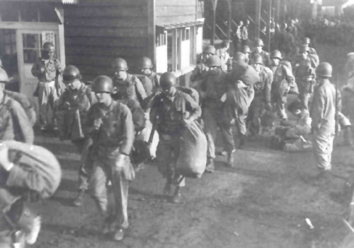 美国操纵联合国安理会通过非法决议 组织“联合国军司令部”(todayonhistory.com)