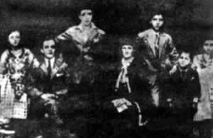 阿尔巴尼亚领导人恩维尔·霍查诞辰（TodayOnHistory.com）