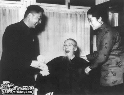 国画大师齐白石在北京病逝(todayonhistory.com)