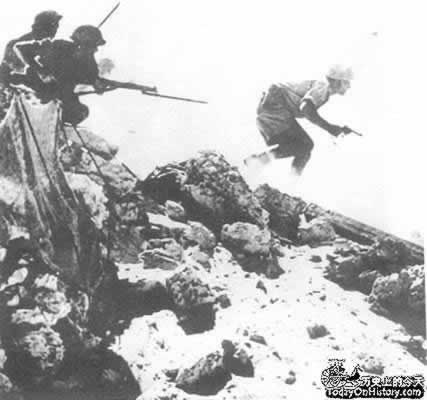 隆美尔在阿拉曼战役惨败(TodayOnHistory.com)