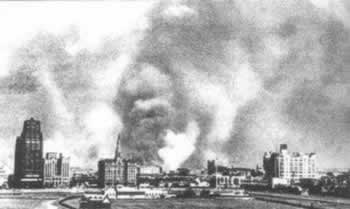 “八·一三事变”图片集（TodayOnHistory.com）