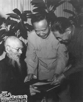 国画大师齐白石在北京病逝(todayonhistory.com)