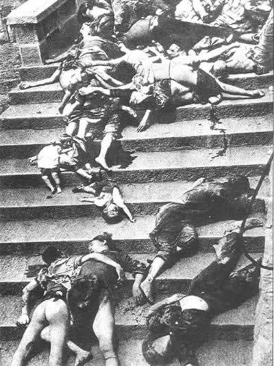 重庆防空隧道发生窒息惨案(todayonhistory.com)