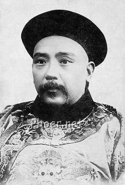 袁世凯下令全国尊孔(TodayOnHistory.com)