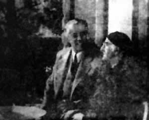 阿尔巴尼亚领导人恩维尔·霍查诞辰（TodayOnHistory.com）