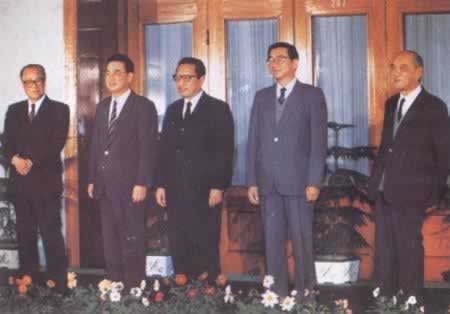 中国共产党第十三次全国代表大会在北京举行(TodayOnHistory.com)