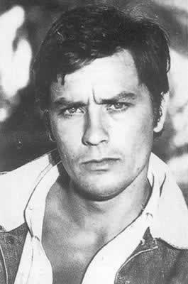 法国电影演员阿兰·德隆诞生（TodayOnHistory.com）