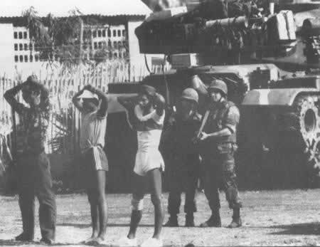 美国入侵格林纳达(TodayOnHistory.com)