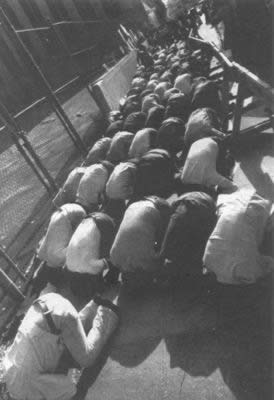 伊朗扣留美国人质事件发生(TodayOnHistory.com)