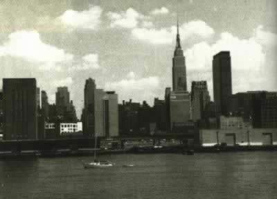 世界上最高的建筑纽约帝国大厦剪彩(todayonhistory.com)