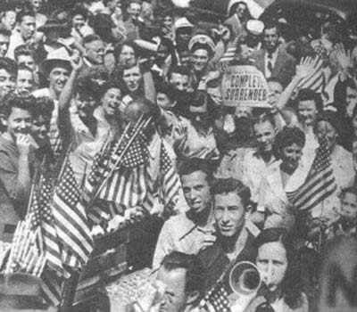 日本宣布无条件投降，二战结束（TodayOnHistory.com）