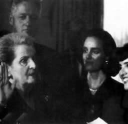 美国第一位女国务卿奥尔布赖特诞辰(todayonhistory.com)