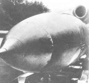 世界上第一种导弹V-1正式投入实战(todayonhistory.com)