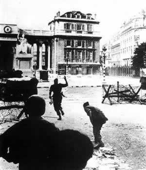 法西斯德国无条件投降，二战结束(todayonhistory.com)