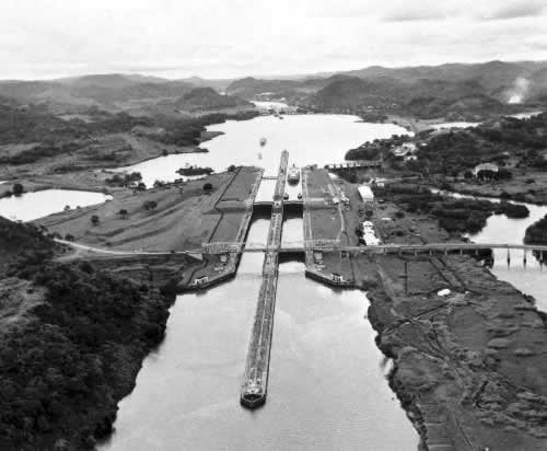 巴拿马运河开始通航(todayonhistory.com)