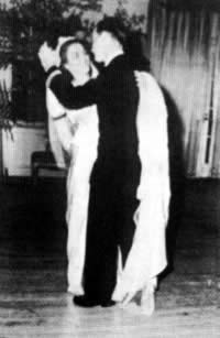 美国总统布什诞辰(todayonhistory.com)