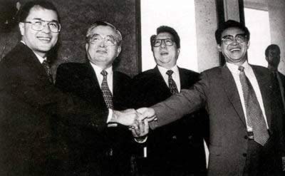 朝鲜问题四方会谈首次预备会议在纽约举行（TodayOnHistory.com）
