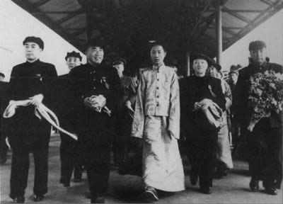西藏和平解放(todayonhistory.com)