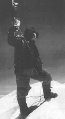 人类首次登上珠峰(todayonhistory.com)