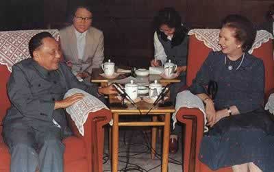 撒切尔夫人成为第一个英国女首相(todayonhistory.com)