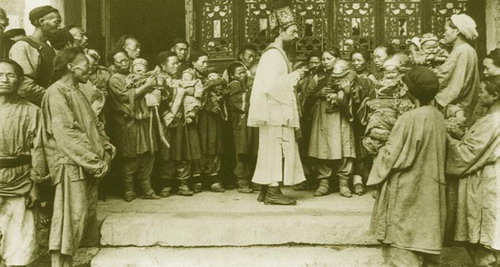 上海发生徐家汇教案(TodayOnHistory.com)
