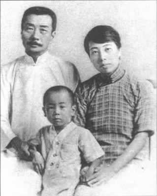 鲁迅在上海病逝（TodayOnHistory.com）