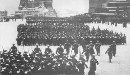 莫斯科保卫战开始(todayonhistory.com)
