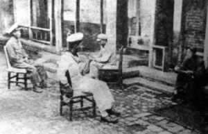 我国杰出的画家徐悲鸿诞辰(todayonhistory.com)