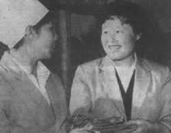 关广梅现象在社会上引起强烈反响(todayonhistory.com)