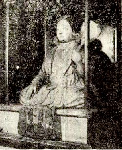 日本中大兄皇子发动政变，诛杀权臣苏我入鹿(todayonhistory.com)