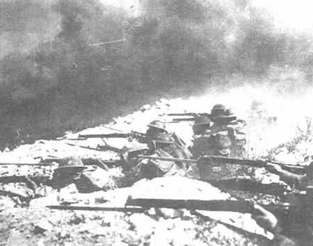 美军进入一战前线（TodayOnHistory.com）