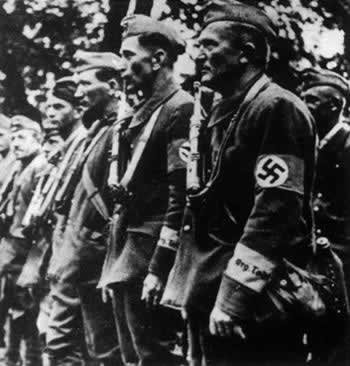 法西斯德国无条件投降，二战结束(todayonhistory.com)