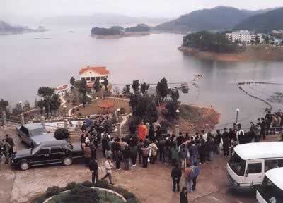 千岛湖抢劫杀人案一审终结(todayonhistory.com)
