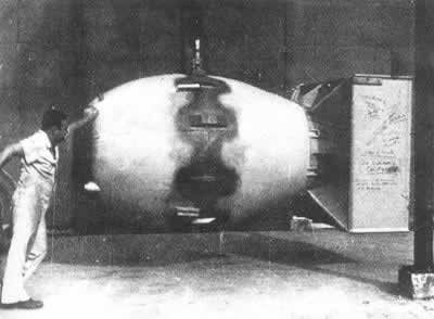 广岛原子弹爆炸图片集（TodayOnHistory.com）