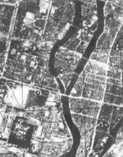 广岛原子弹爆炸图片集（TodayOnHistory.com）