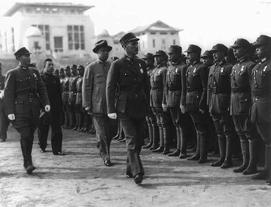 武汉会战爆发(todayonhistory.com)