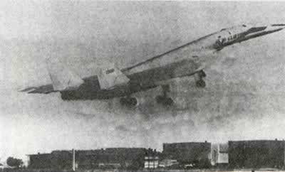3倍音速的B-70轰炸机首航(todayonhistory.com)