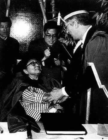宋庆龄逝世(todayonhistory.com)