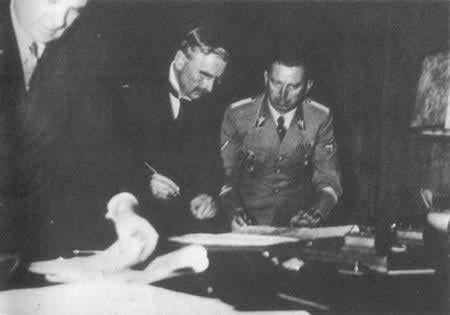 出卖捷克的慕尼黑协定签署(TodayOnHistory.com)