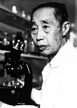 中国胚胎学和发育生物学家童第周出生(todayonhistory.com)