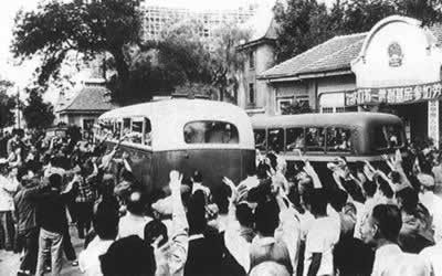百万干部下放基层(todayonhistory.com)